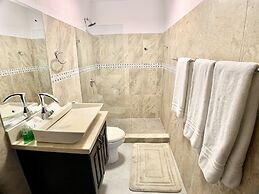 Casa Sunset Family Home - Walk to Jaco Beach by RedAwning