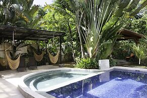 Heart of Jaco: Luxury Villa with Pool by RedAwning