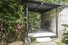 Heart of Jaco: Luxury Villa with Pool by RedAwning