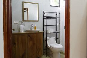 Heart of Jaco: Luxury Villa with Pool by RedAwning