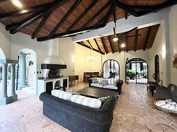 Casa Campana: 9BR Luxury Villa at Los Suenos Resort by RedAwning