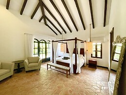 Casa Campana: 9BR Luxury Villa at Los Suenos Resort by RedAwning