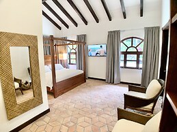 Casa Campana: 9BR Luxury Villa at Los Suenos Resort by RedAwning