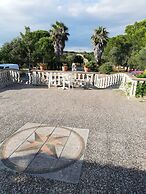 Villa With Garden and Relaxing Atmosphere