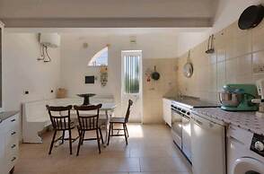 Villa With Garden and Relaxing Atmosphere