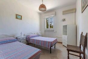 Villa With Garden and Relaxing Atmosphere