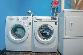 OYO Life 2837 Apartment Dramaga Tower