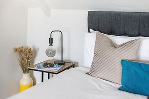 Bijoux Central Plymouth 1 Bed Apartment