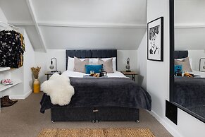 Bijoux Central Plymouth 1 Bed Apartment