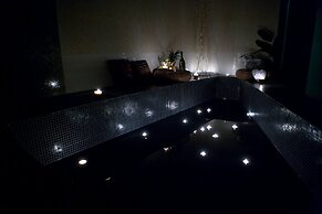 Chateau Rond Boutique Hotel & Spa