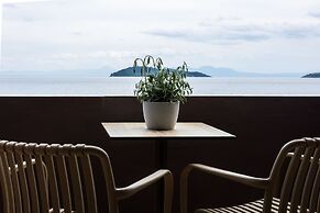 Thalassa Cape Philian Collection