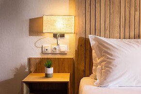 Thalassa Cape Philian Collection