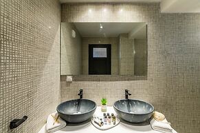 Thalassa Cape Philian Collection