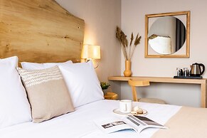 Thalassa Cape Philian Collection