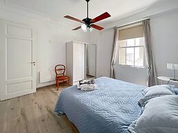 Centrally Located Apartment Near the Obelisco in Buenos Aires Num7826