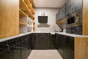 Svarog Unique Suite by CHORS