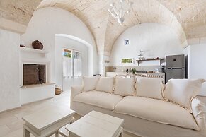 3646 Casal 800 by Perle di Puglia