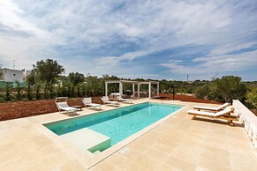 3646 Casal 800 by Perle di Puglia