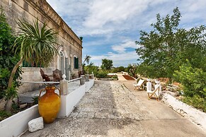 3646 Casal 800 by Perle di Puglia