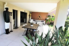 Bel Appartement Près du Port St Raphael