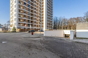 Beige Apartment Poznań by Renters