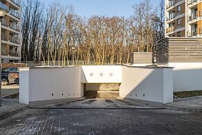 Beige Apartment Poznań by Renters