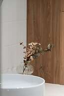 Beige Apartment Poznań by Renters