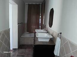 Nqabanqaba B&B