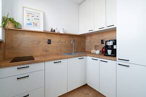 Kościelna Apartment Poznań by Renters