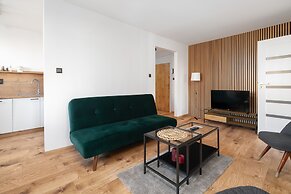 Kościelna Apartment Poznań by Renters