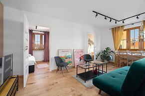 Kościelna Apartment Poznań by Renters