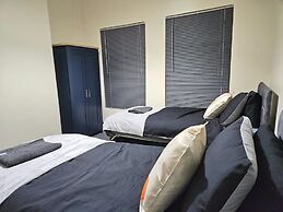 Spacious,luxury, Near City Center, Free Parking