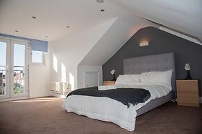 Charming 3-bed Apartment in London