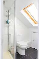 Charming 3-bed Apartment in London