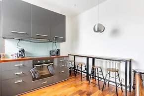 Charming 3-bed Apartment in London