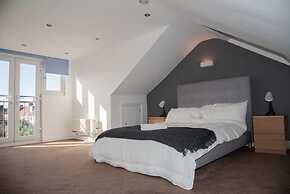 Charming 3-bed Apartment in London
