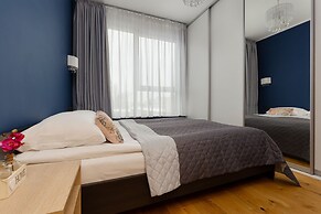 Green Surroundings 2 Bedrooms by Renters