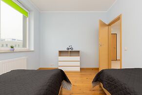 Green Surroundings 2 Bedrooms by Renters