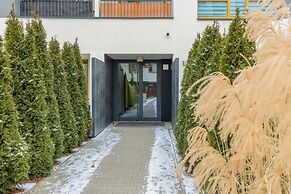 Green Surroundings 2 Bedrooms by Renters