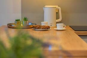 Green Surroundings 2 Bedrooms by Renters