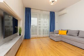 Green Surroundings 2 Bedrooms by Renters