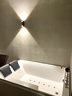 LUEL HOTEL