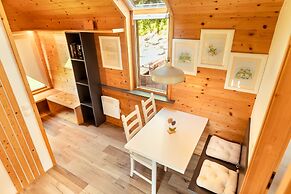 Glamping Mountain Fairy Tale