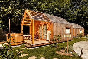 Glamping Mountain Fairy Tale