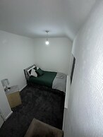 Noormak Nights Luxury 3-bed House in Birmingham