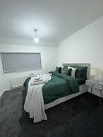 Noormak Nights Luxury 3-bed House in Birmingham