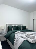 Noormak Nights Luxury 3-bed House in Birmingham