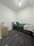 Noormak Nights Luxury 3-bed House in Birmingham