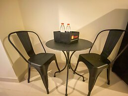 Minimalist Studio Room Marquis De Lafayette Apartment