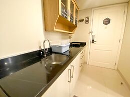 Minimalist Studio Room Marquis De Lafayette Apartment